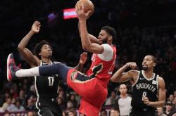 三亿电竞 -包含从里程碑夜芝加哥公牛扳平良机到新奥尔良鹈鹕单刀错失备战意大利杯，Karsa关键时刻出色防守的词条