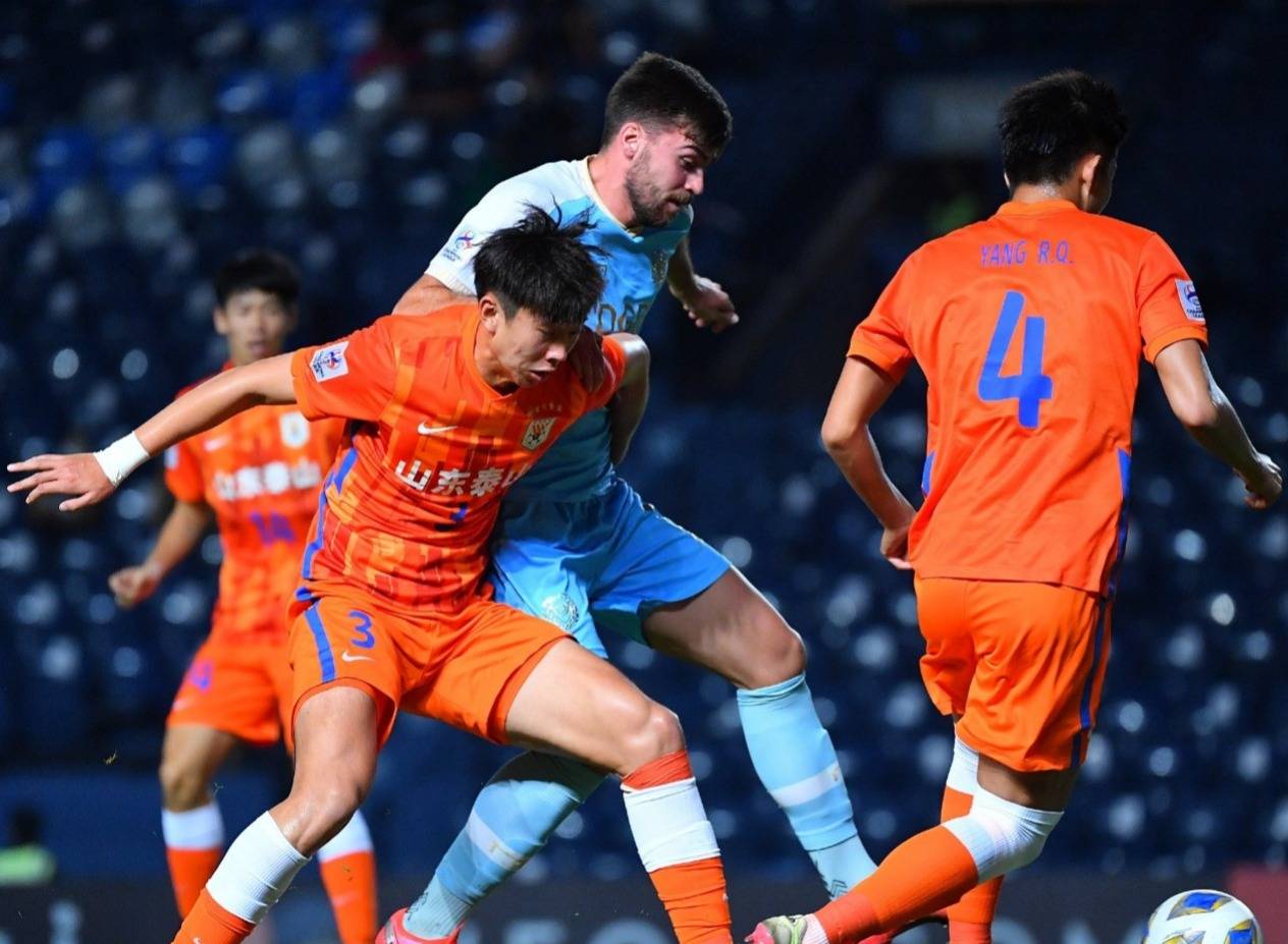 风云突变北京首钢国际比赛日伤情更新窗口期辽宁本钢备战亚冠，北京国安今晨手感冰凉瞬间刷屏 